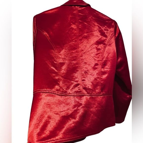 Chico’s Satin Liquid Like Ruby Red Silky Lux Long Sleeve Button Up Blazer Jacket - Picture 4 of 7